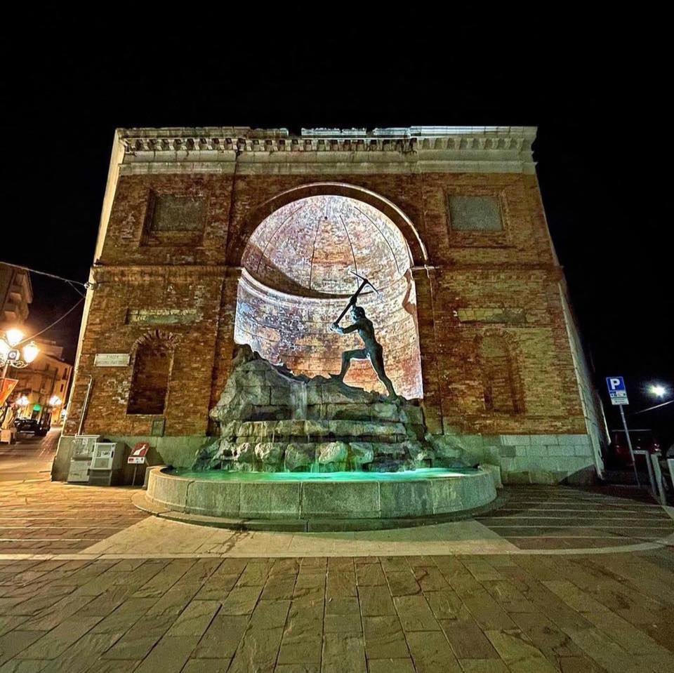 The monument symbol of the city of Catanzaro – The Fountain of the “Cavatore” (Quarryman)